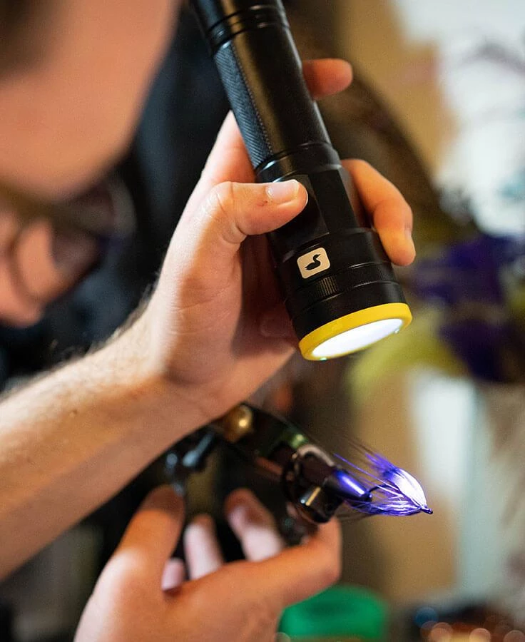 Hareline Loon UV Plasma Light Adhesives & UV 2 Hareline Loon UV Plasma Light Adhesives & UV