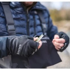 Simms Fishing Products Gloves Simms Freestone Half-Finger Glove