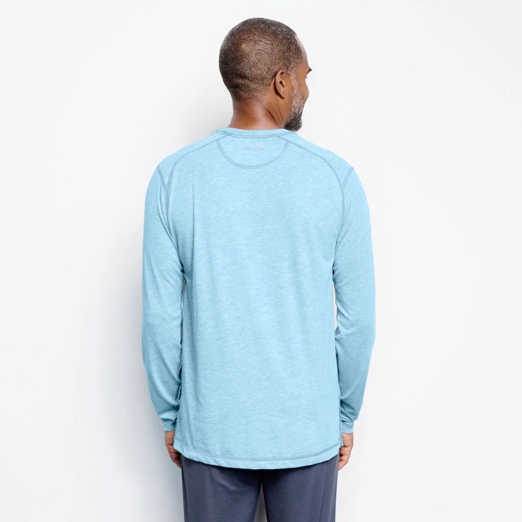 Mossy Creek Fly Fishing Orvis Drirelease Long-Sleeved Crew Skyline 4 Mossy Creek Fly Fishing Orvis Drirelease Long-Sleeved Crew Skyline